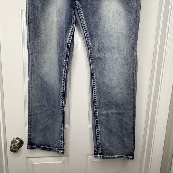 True Luck Classic Stretch Men Straight Jeans Size 38x32 - Picture 3 of 10